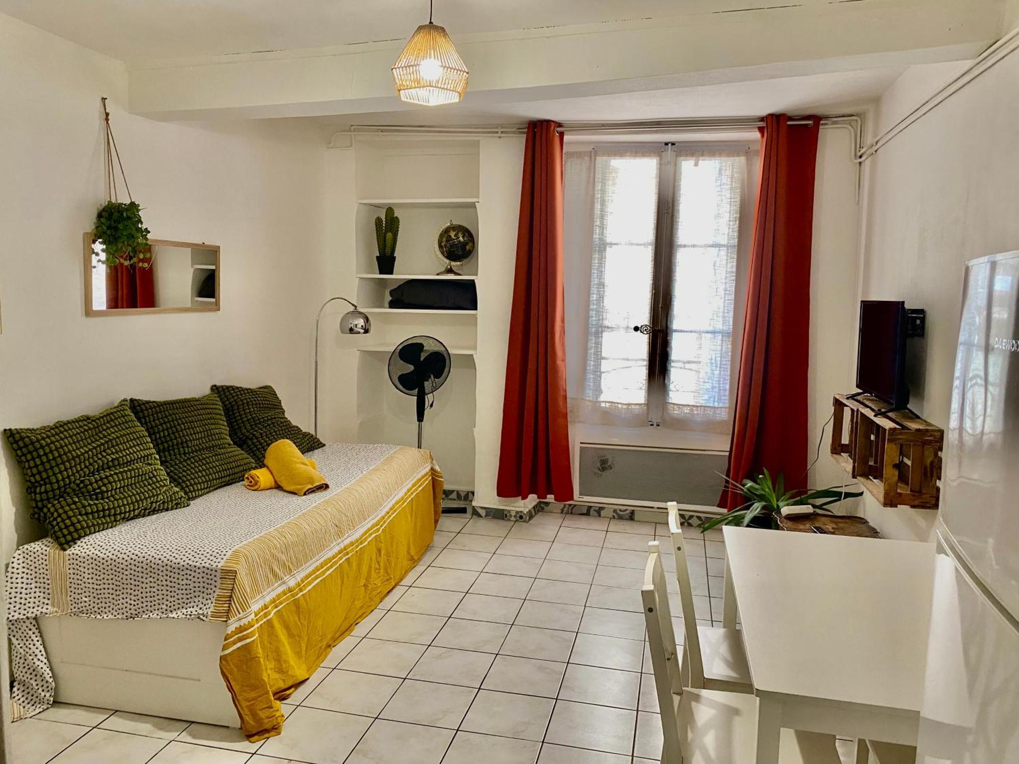 1-Centre-Ville Studio 25M2 Box A Bagages Gratuits Carcassonne Exterior foto